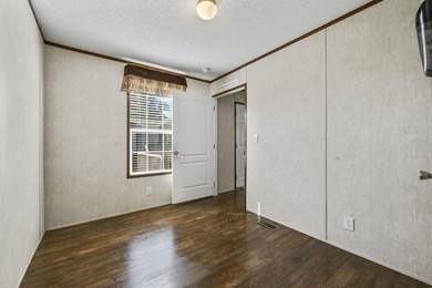 Looking to downsize and declutter? This 1 bedroom 1 bath 2016 - photo 13