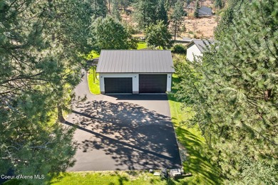 Experience premier Spokane River waterfront living from this - photo 4
