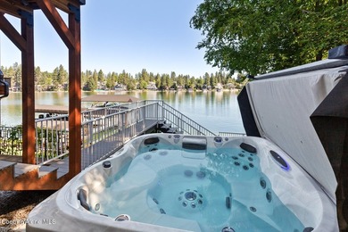 Experience premier Spokane River waterfront living from this - photo 8