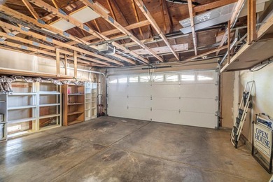 NEW PRICE REDUCTION! Welcome to resort-style active living in - photo 30