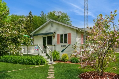 Lake Home Sale Pending in Antioch, Illinois