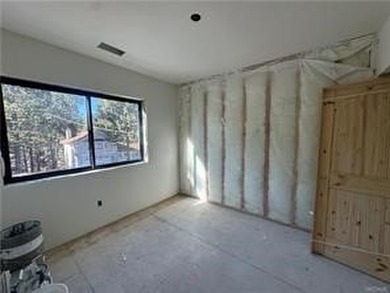 RAND NEW CONSTRUCTION CENTRALLY LOCATED IN PINEWOOD ESTATES - - photo 9