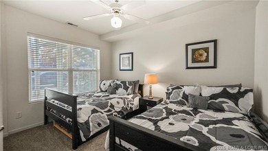 Three bedrooms, three full baths, two of those bedrooms lakeside - photo 26