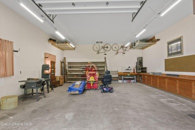 Discover your own private North Idaho retreat on 20+ acres in - photo 7