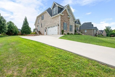 Sophisticated brick home, like new (built in 2020), sure to - photo 7
