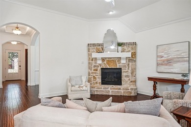 Welcome to this beautifully maintained one-story home offering 3 - photo 11