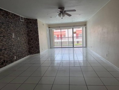 Welcome to CORAL PLAZA, amazing location and great floor plan - photo 11