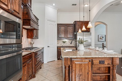 Welcome to this beautifully maintained one-story home offering 3 - photo 15