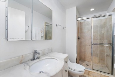 This stunning 3 bedroom, 3 bathrooms Aventura Marina 2 unit has