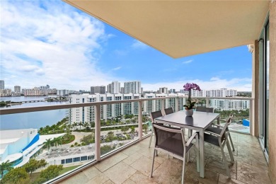 This stunning 3 bedroom, 3 bathrooms Aventura Marina 2 unit has