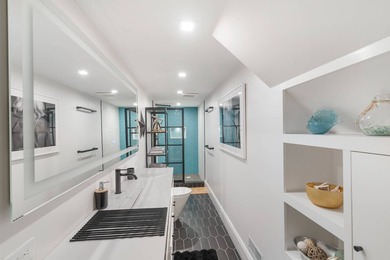 Just minutes from Southampton Village and the ocean beaches - photo 24
