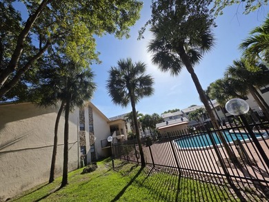 Welcome to CORAL PLAZA, amazing location and great floor plan - photo 24