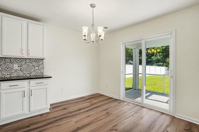 Welcome home to this stunning, move-in-ready 5-bedroom - photo 25