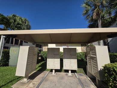 Welcome to CORAL PLAZA, amazing location and great floor plan - photo 25