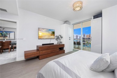 This stunning 3 bedroom, 3 bathrooms Aventura Marina 2 unit has