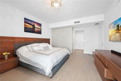 This stunning 3 bedroom, 3 bathrooms Aventura Marina 2 unit has