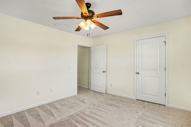 Welcome home to this stunning, move-in-ready 5-bedroom - photo 41