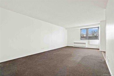 Welcome to Apartment 4E at 290 West 232nd Street - a bright and - photo 5