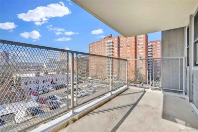 Welcome to Apartment 4E at 290 West 232nd Street - a bright and - photo 10