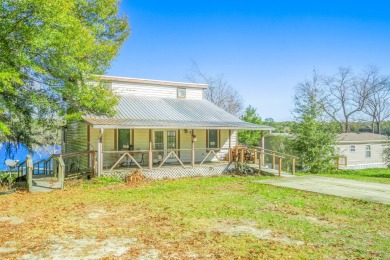 Lake Home Sale Pending in Defuniak Springs, Florida