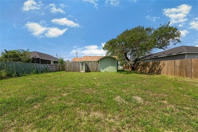 438 Valerie St is a 2-bedroom, 1-bath home offering 904 sq. ft - photo 15