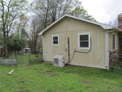 A 2 bedroom, 1 bath home on a double lot in a Lake of the Ozarks - photo 19
