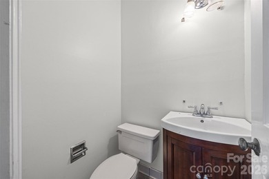 Charming, move-in-ready cottage-style home in desirable Fort - photo 21