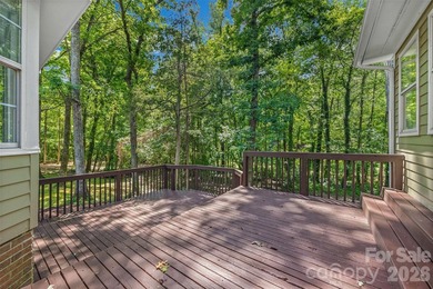 Charming, move-in-ready cottage-style home in desirable Fort - photo 34