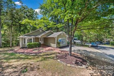 Charming, move-in-ready cottage-style home in desirable Fort - photo 37