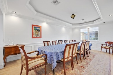 Magnificent Seven bedroom estate home overlooking the 11th - photo 7