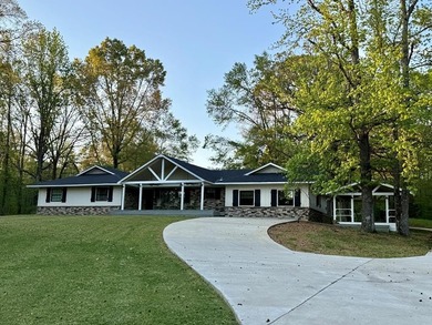 Looking for a hunting, fishing, and outdoor-loving oasis that is - photo 2