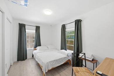 Turnkey furnished 6-bedroom income property in booming Little - photo 12