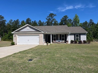 Welcome to this almost-new, beautifully maintained 3-bedroom - photo 13