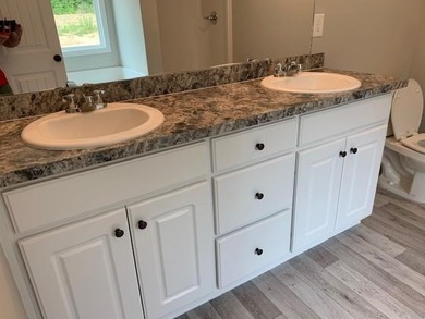 Welcome to this almost-new, beautifully maintained 3-bedroom - photo 19