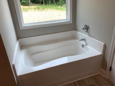 Welcome to this almost-new, beautifully maintained 3-bedroom - photo 20