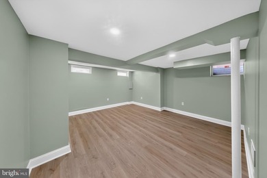 Welcome to Holloway Terrace! A conveniently located community in - photo 20