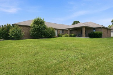 Showcase Custom Built All Brick Home, All on 1 Level, 3 Bedroom - photo 24