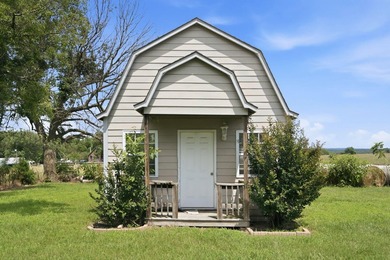 Showcase Custom Built All Brick Home, All on 1 Level, 3 Bedroom - photo 27