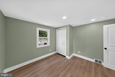 Welcome to Holloway Terrace! A conveniently located community in - photo 28