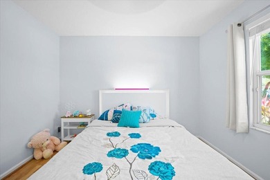 Welcome to this fully furnished, move-in ready 3-bedroom, 2-bath - photo 41