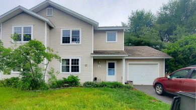 Welcome to Mariner's Landing! This 2bd 2bth home is ready for - photo 1