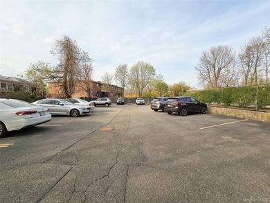 Prime Location, Conveniently located lobby. Alcove studio with - photo 12