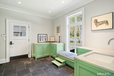 Modern Architectural Masterpiece - Nestled on 1.77 acres of lush - photo 18