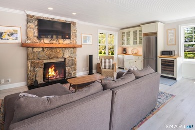 Modern Architectural Masterpiece - Nestled on 1.77 acres of lush - photo 33