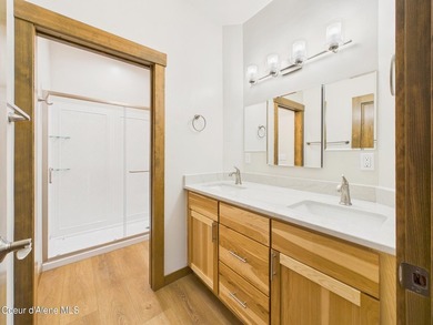 This exceptional new custom lakefront residence offers 3,395 SF - photo 39