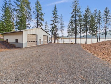 This exceptional new custom lakefront residence offers 3,395 SF - photo 44
