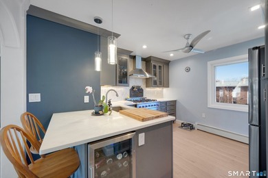 Rare opportunity to own one of the very few true 3-bedroom, 1 - photo 8