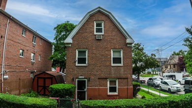 East River - Bronx County  Home For Sale in Bronx New York