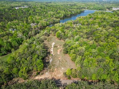 Beautiful 5.48+/- acre dream lot in THE HIGHLANDS! Features a - photo 3