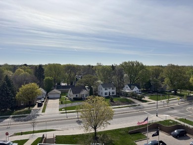 Gramercy Park at Lakeshore Drive Cooperative - 710 square foot - photo 2